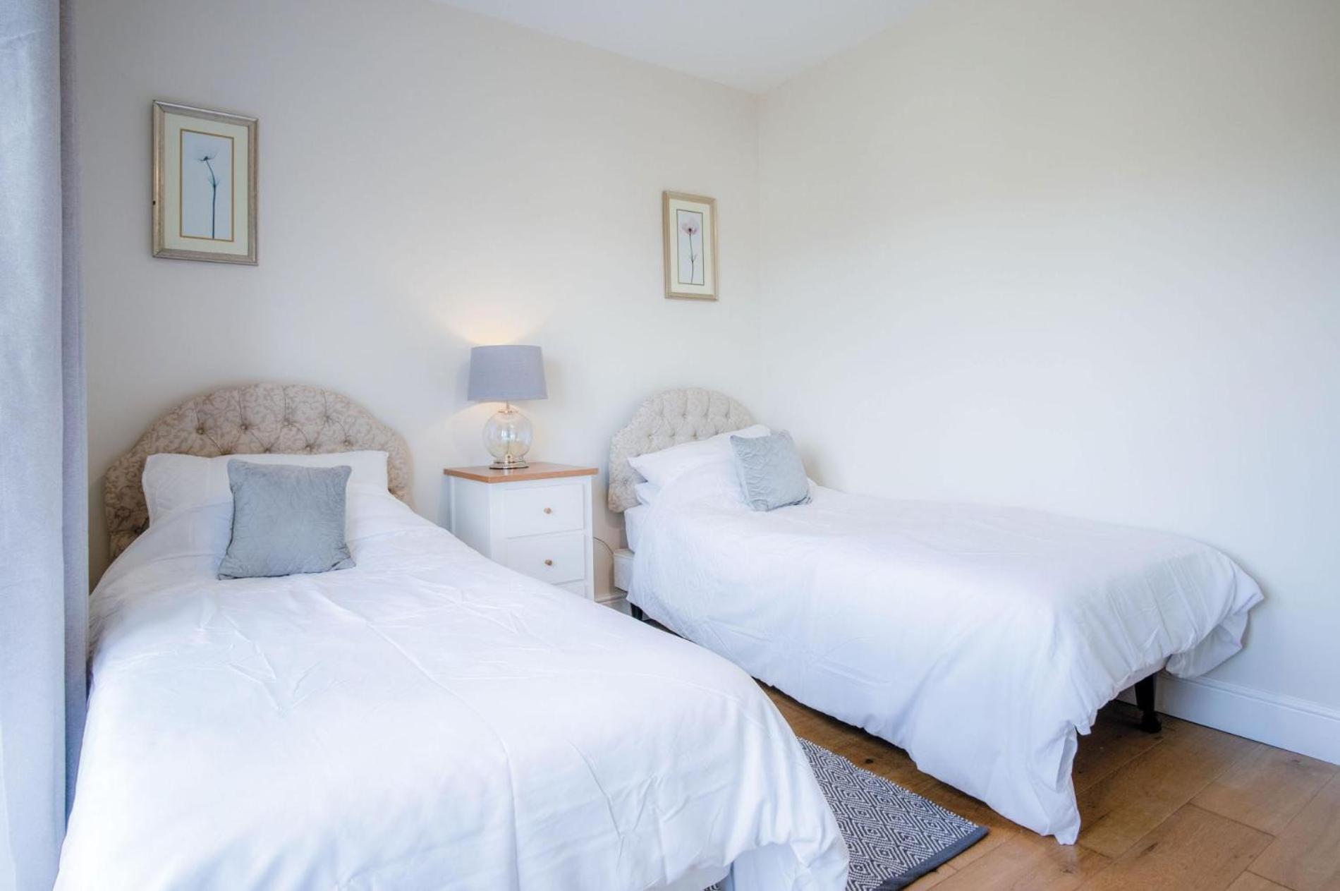 Sorrento - 3 Bed - Wisemans Bridge Holiday home